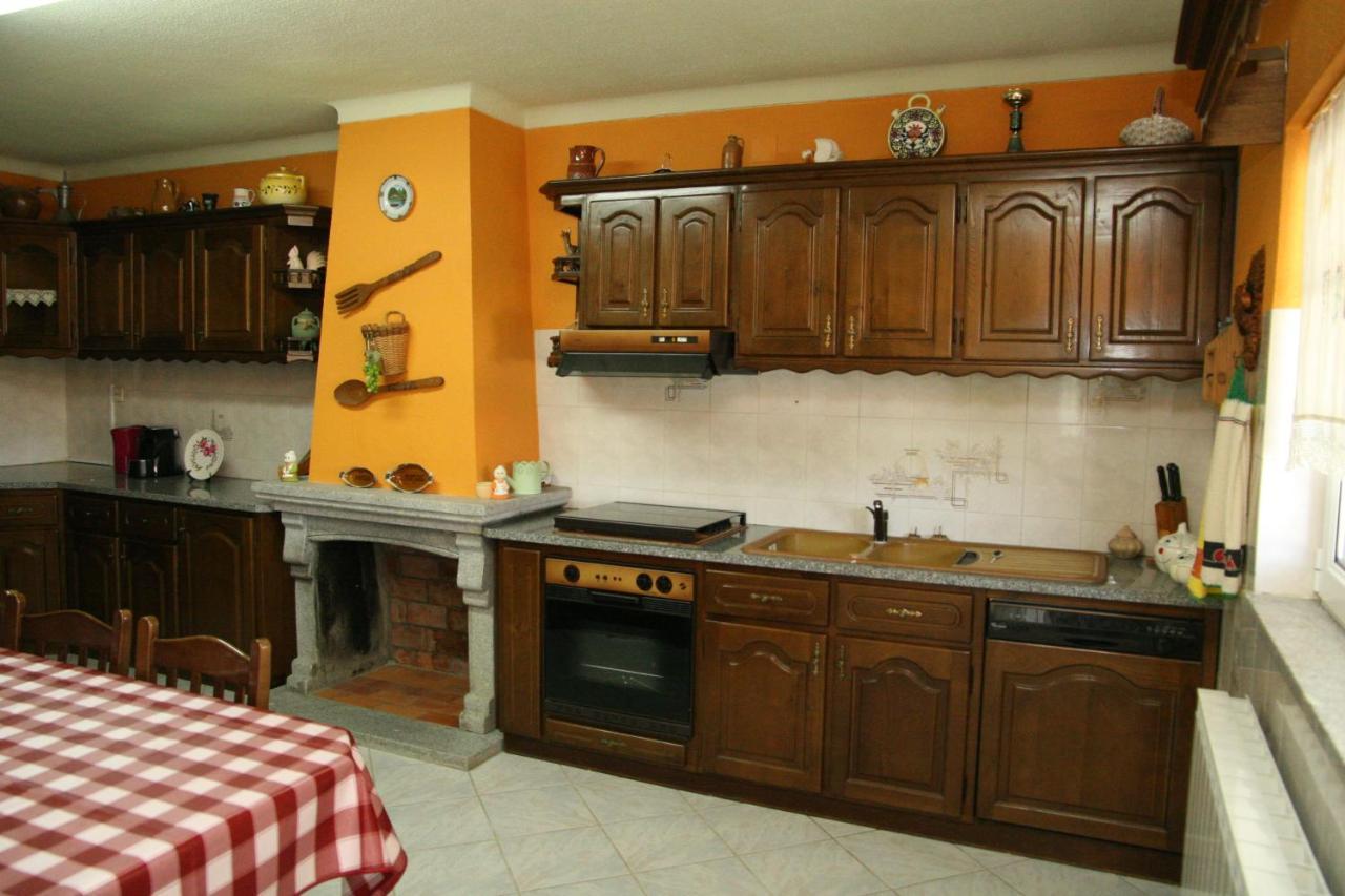 Casa Da Pizzaria Apartment Carapito Luaran gambar